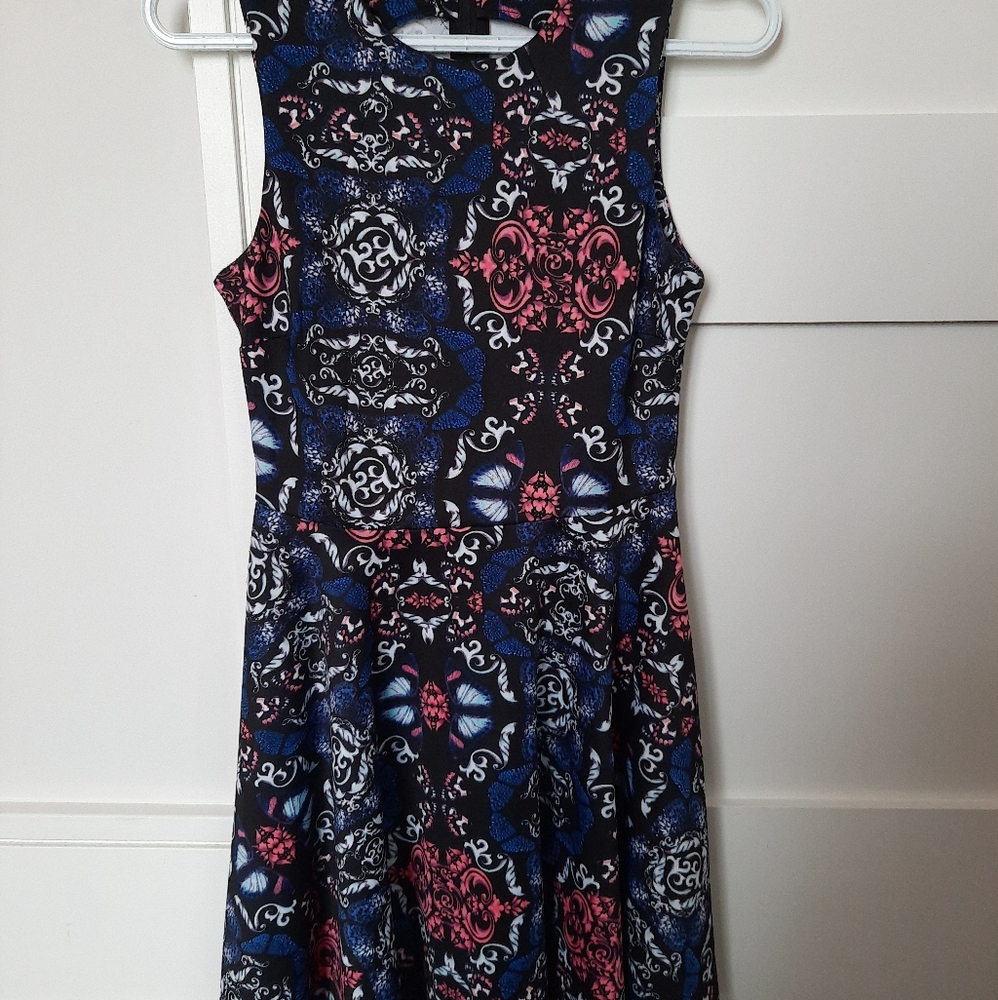 Cute floral girls dress